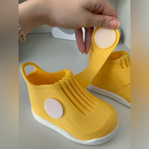 BUTLER Rockhopper Overshoe Kids Rubber Waterproof All Weather Yellow Size 6 7 8 - Picture 3 of 16